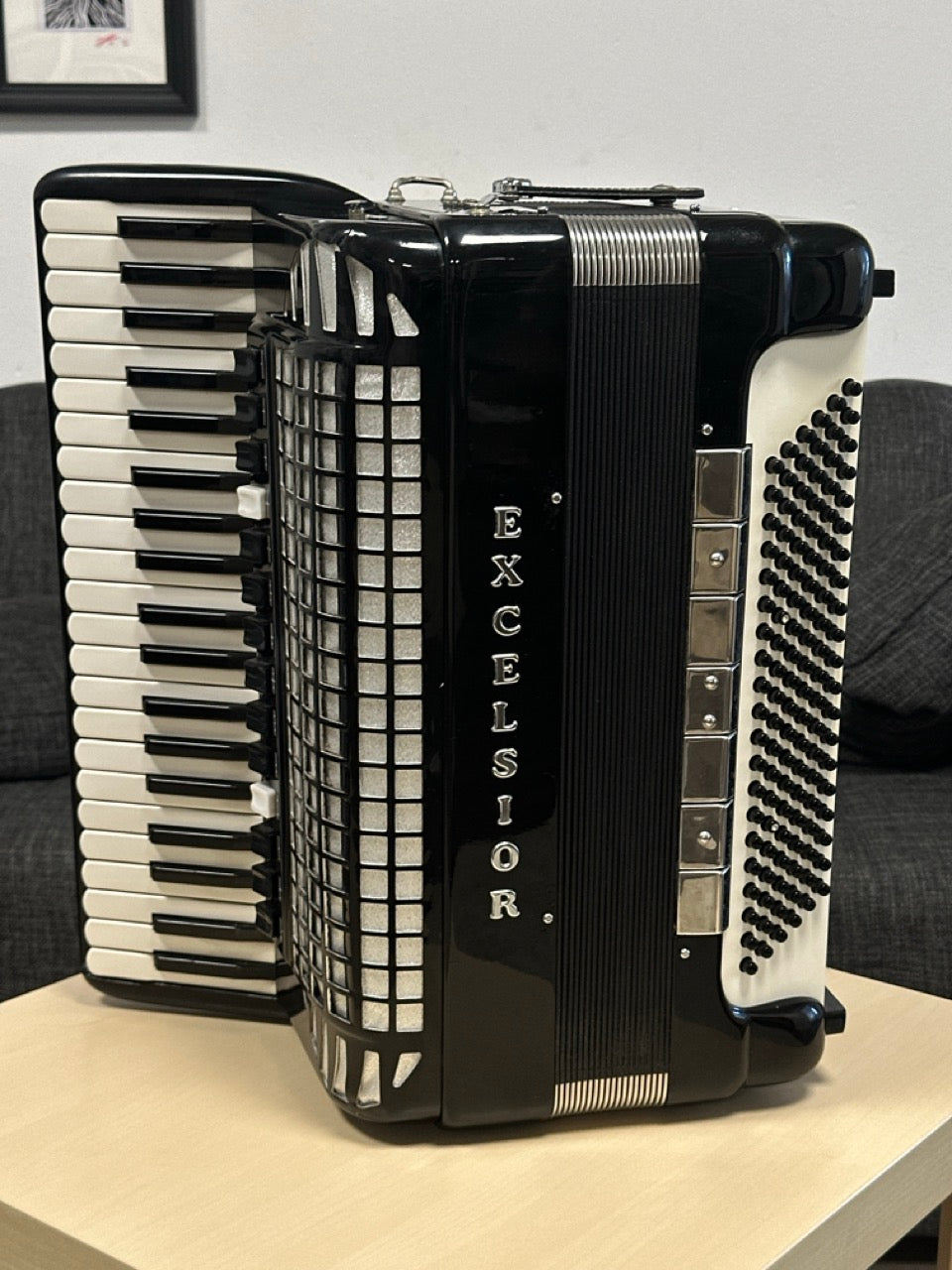 Vintage Excelsior 960 Professional Accordion – 120 Bass, 5/5 Reeds, Double Cassotto, Made in Italy